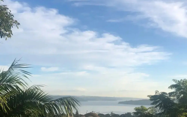 Beautiful Harbour View Apartment in Bellevue Hill