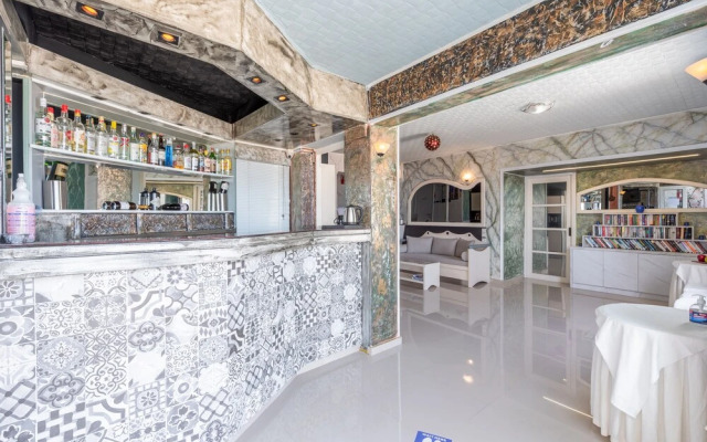 Private Apartment Sea View