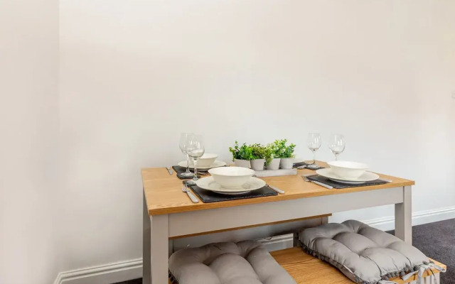 Worcester City Centre 1 Bed Apartment
