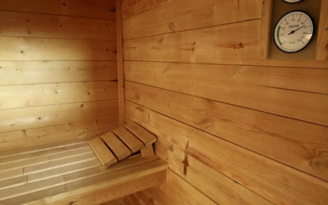 Spacious Villa with Hot Tub & Sauna in Ardennes
