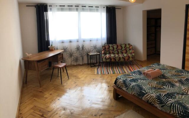 Guest house # jardin # piscine # prox centre ville