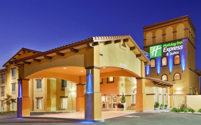 Holiday Inn Express & Suites Willows, an IHG Hotel