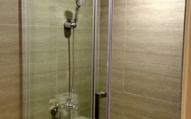 Ta Lee Hotel