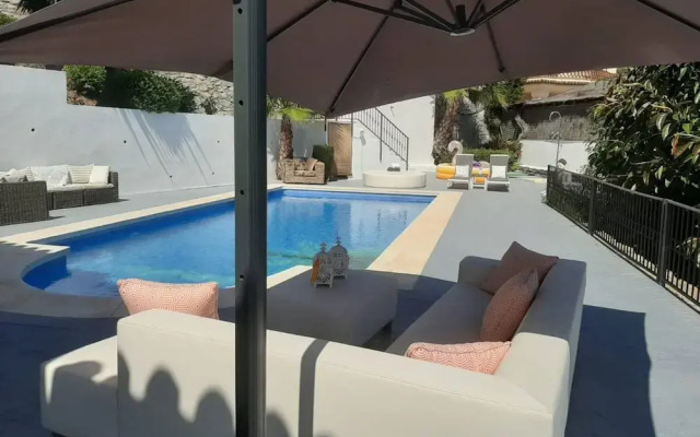 New Luxery Villa With Big Pool