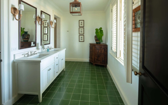 Magnificent 8BR Home w Caribbean Ocean Views