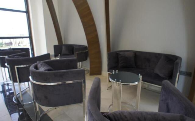 Boutique 15