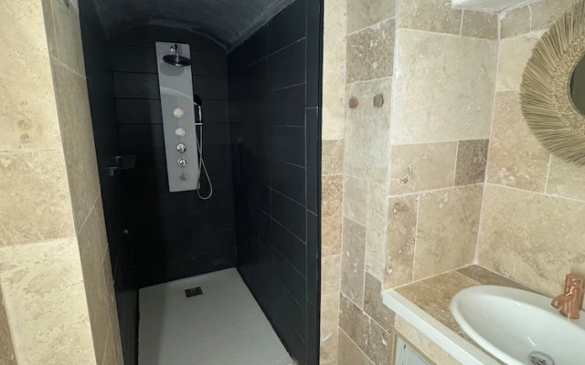 Chateau de Mont-Vert