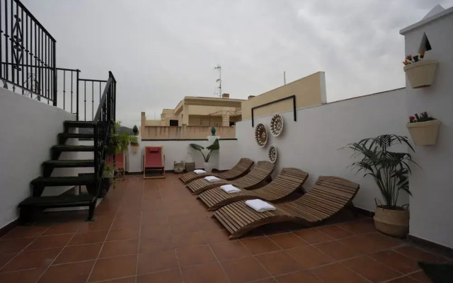 Naim Guest House Nerja