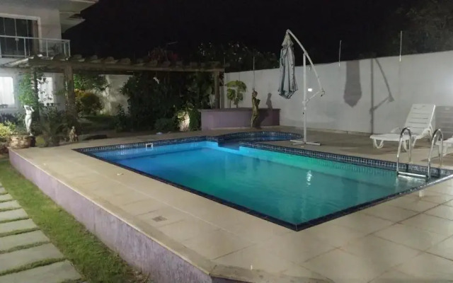 Casa Luxo: Piscina, Churras, Sinuca e Cinema - 300m da Praia