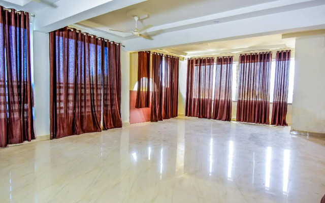 OYO Flagship 13585 Hotel Delight