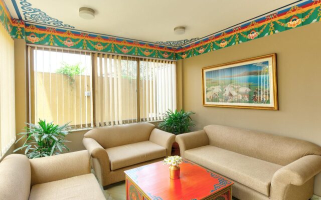 Hotel Lotus Gems