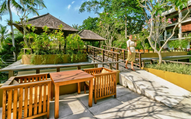 Labak River Hotel by EPS