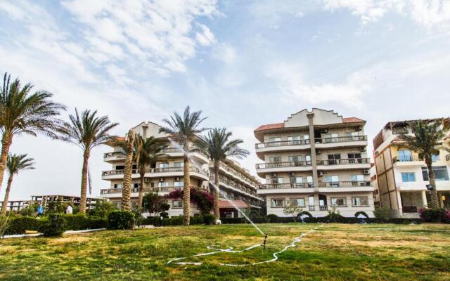 Two bedroom apartment with pool Nour Plaza F31