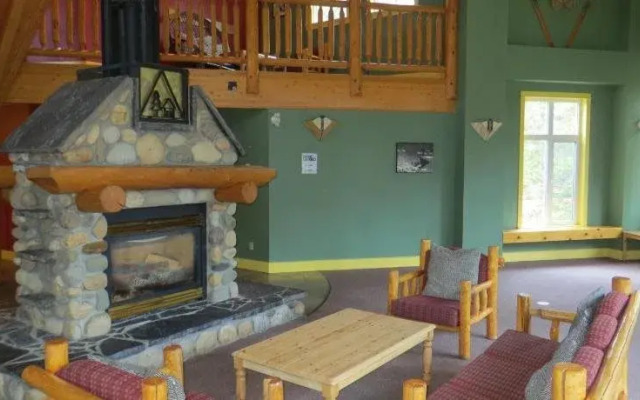 HI Banff Alpine Centre - Hostel