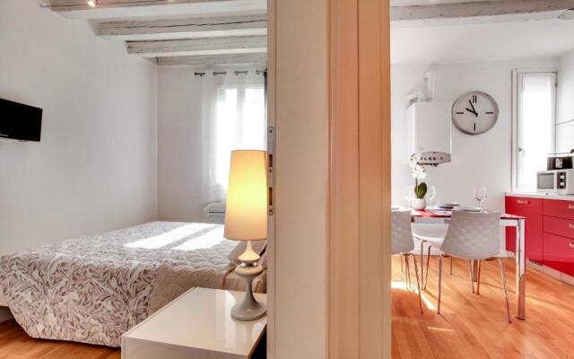 Charming Castello Apartments