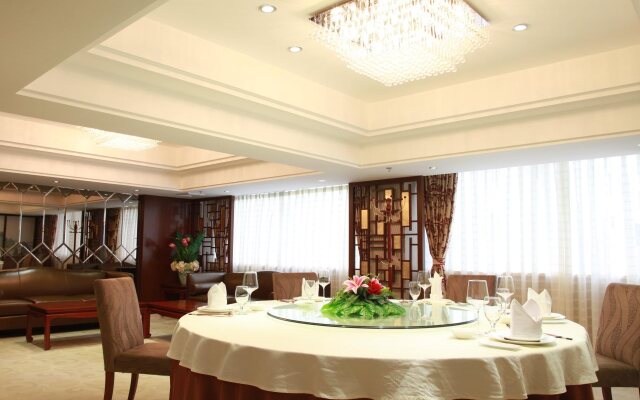 Zhongyi Hotel (Guangzhou Wanda Plaza Lejia Road Metro Station Branch)