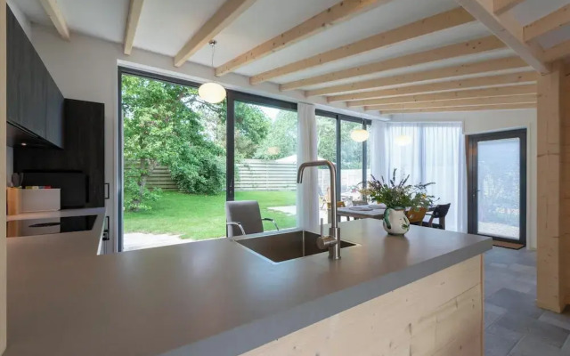 Attractive Home With Terrace