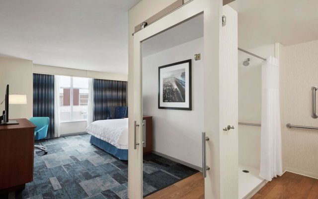 Hampton Inn & Suites Rosemont Chicago O'Hare