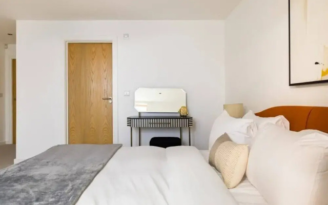 The Clapham - Captivating 2bdr With Garden Parking