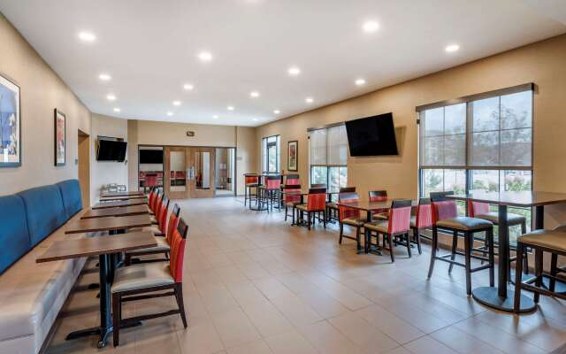 Comfort Suites Columbus Airport