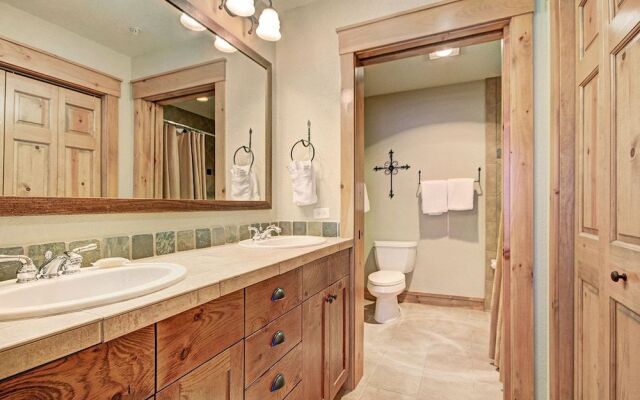 6532 Settlers Creek Townhomes 2 Bedroom Condo by RedAwning