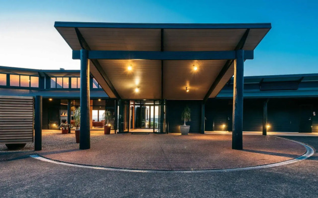 Te Whau Lodge