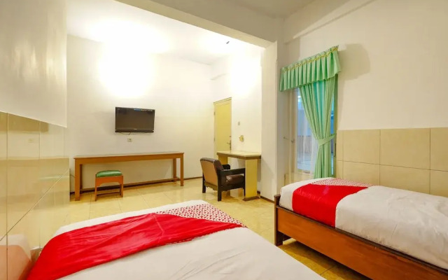 OYO 2855 Sartika Hotel Pati