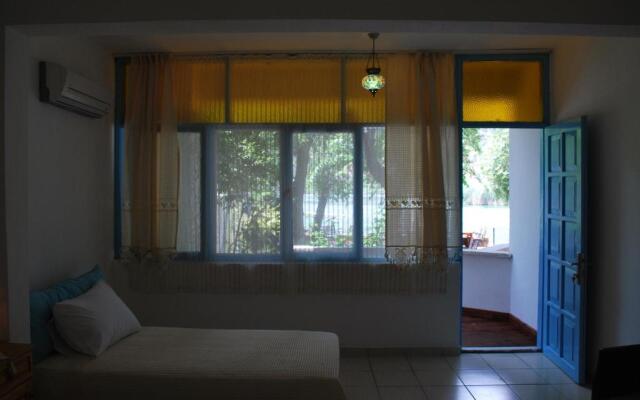Myra Hotel