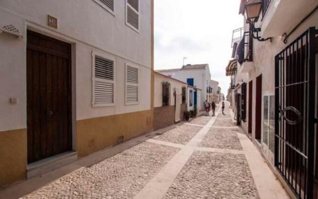 Spacious Holiday Home in Isla de Tabarca With Patio