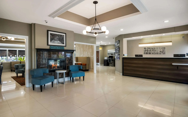 MainStay Suites Savannah Midtown