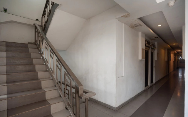 Formerly Reddoorz Near Binus Anggrek 2