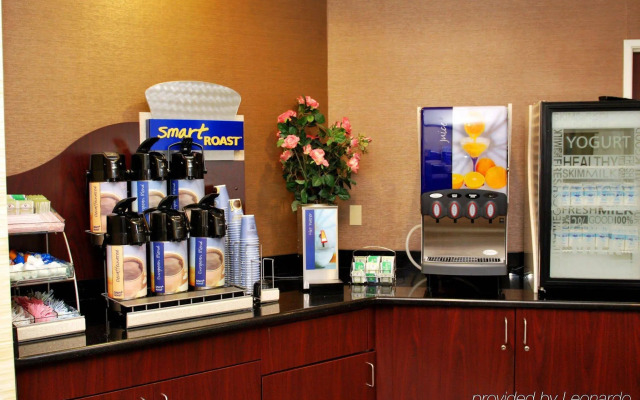 Holiday Inn Express Lapeer by IHG