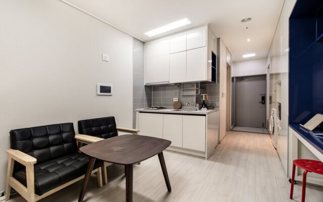 Kin's House