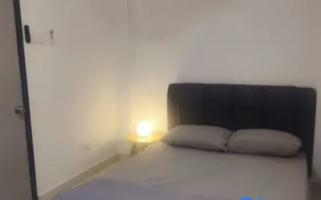 Newly renovated 3 bedroom unit near Kepong MRT station