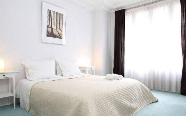 Cmg - Le Bon Marché - Sèvres D