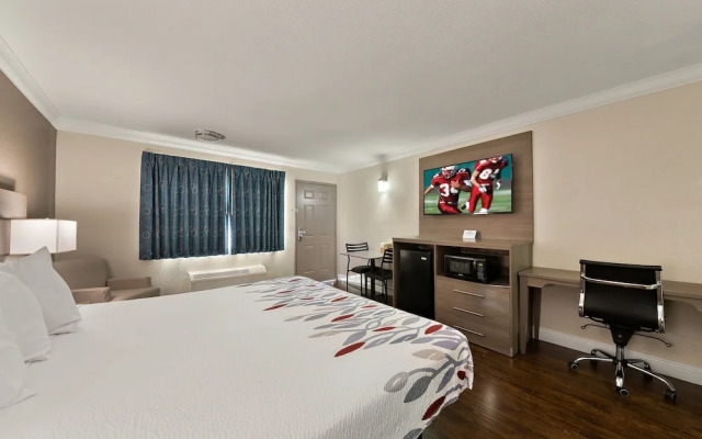 Red Roof Inn Los Angeles - Bellflower