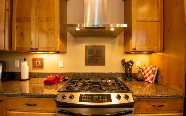 Leland Creek Home