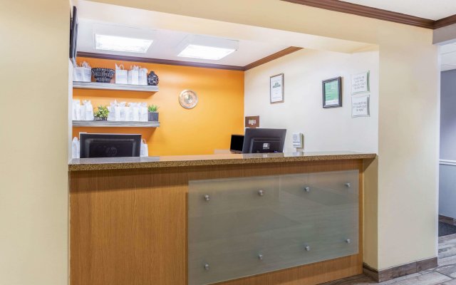 La Quinta Inn & Suites by Wyndham Chicago Tinley Park