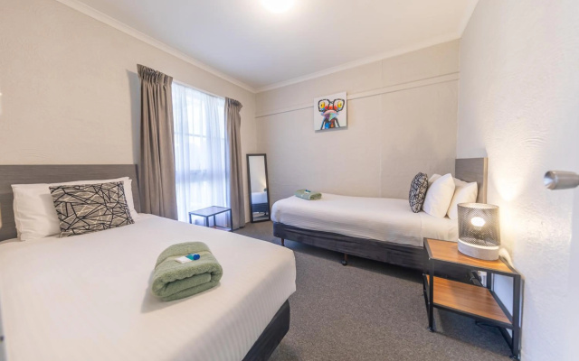 Coachman's Eden – Guest Rooms – Eden