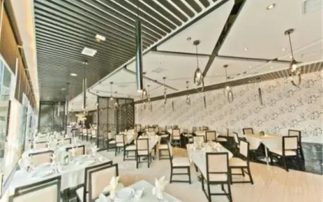 Fenghuang Yuting Hotel