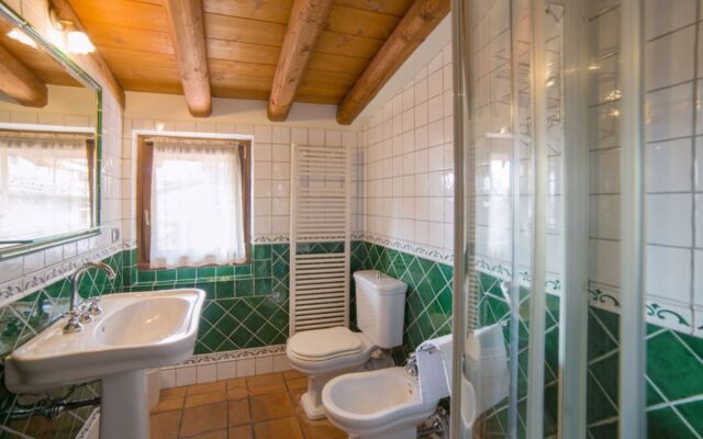 Borgo Alba Chiara 28451