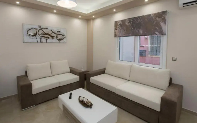 Spacious & Convenient Place near Acropolis Museum by GHH
