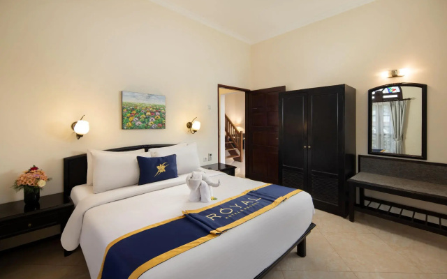 Royal Hotel and Villa Batu