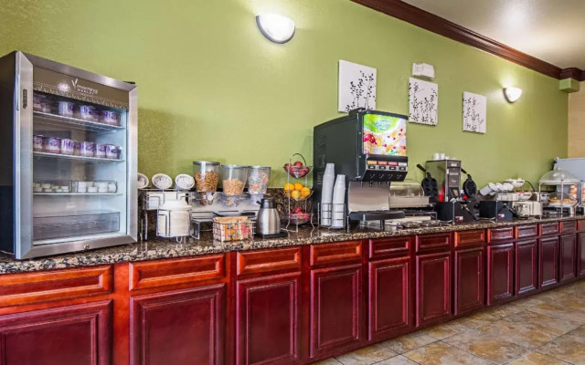 SureStay Plus Hotel by Best Western San Antonio SeaWorld