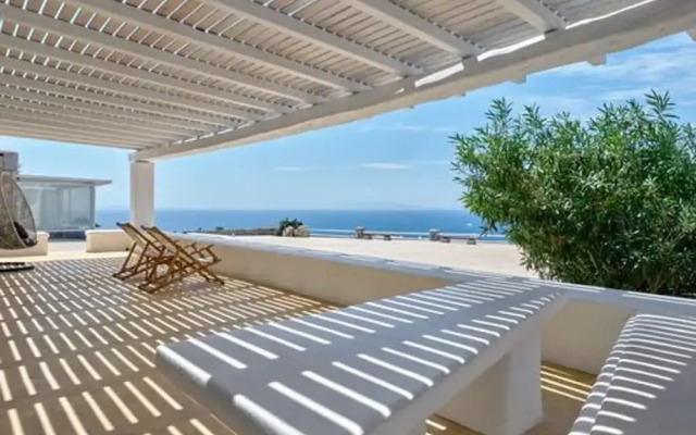 Stunning Villa With Panoramic View