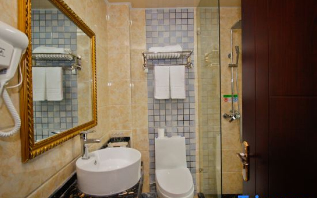 Hefei Qiaojiangnan Business Hotel (Yixing Subway Station)