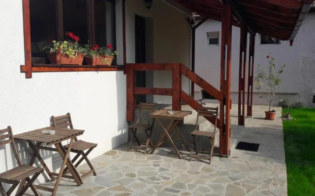 Zozo House