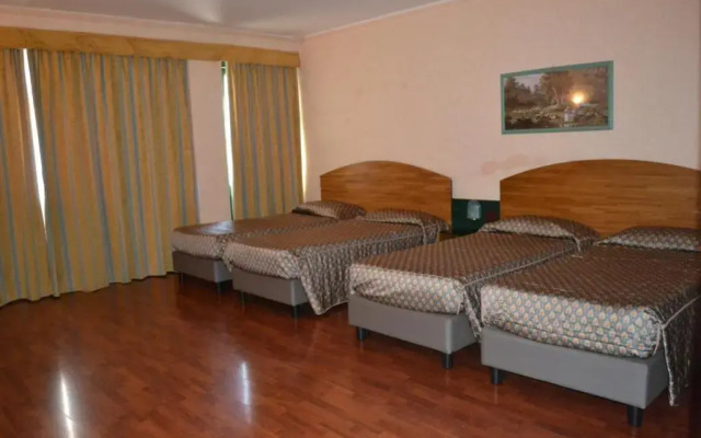 Sun Hotel