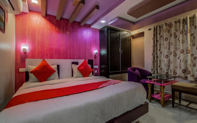 OYO 9930 Hotel AVS Residency