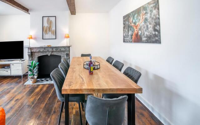 Spacious holiday home in Spa with parking